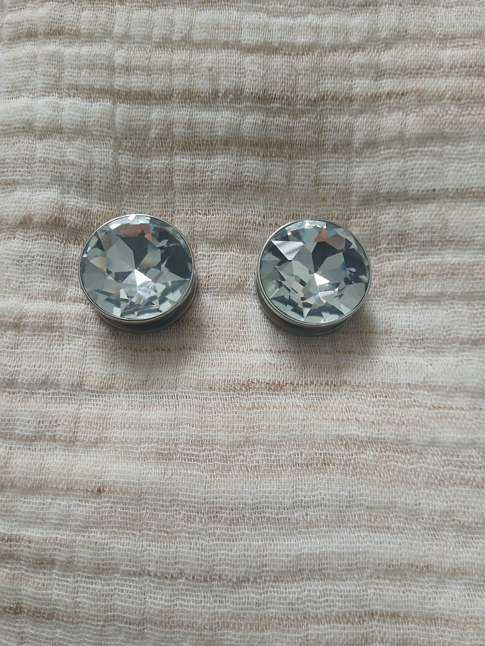 (2/30$)Clear Crystal Round Ear Plugs / Ear Stretch Jewelry